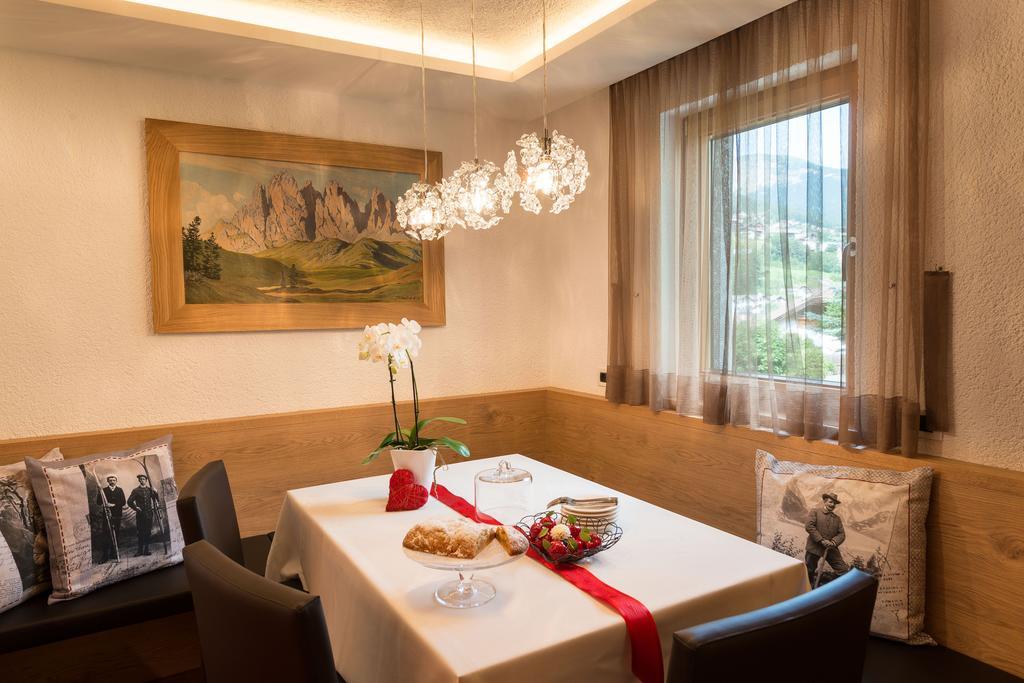 Aparthotel Alpin Sport à Ortisei Chambre photo